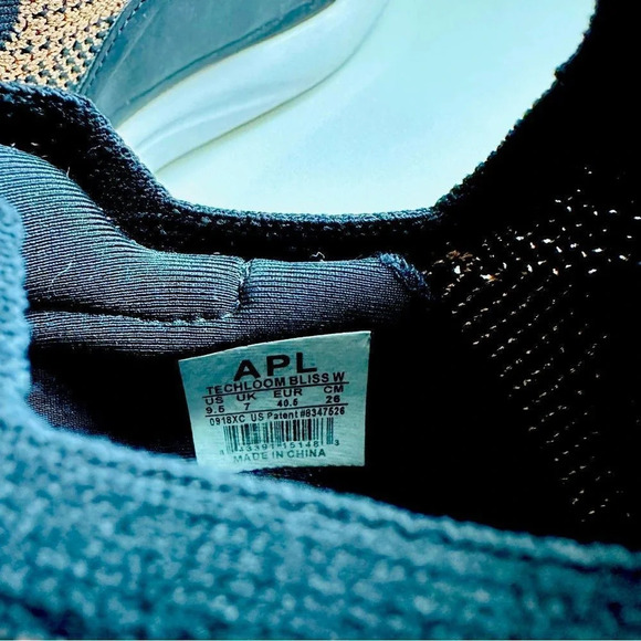 APL Lululemon Women’s TechLoom Bliss Black/Rose Slip Ons - Picture 10 of 10